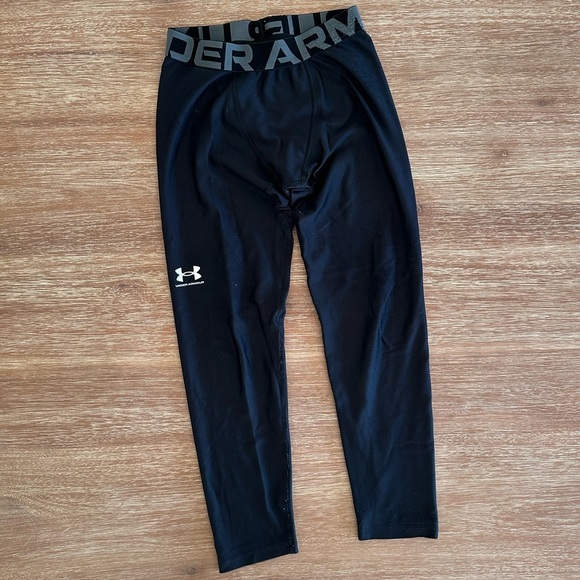 Under Armour Boys’ Black Fitted Athletic Pants Leggings - Picture 1 of 7